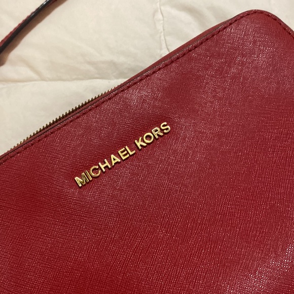 Cross Body - Picture 3 of 6